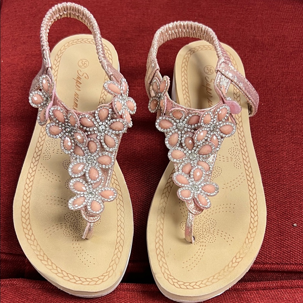 Elegant Floral Pink Sandals